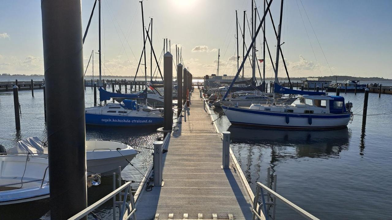 Hausboot Harmonie Hotell Stralsund Eksteriør bilde